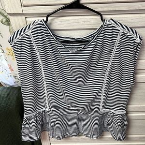 Banana Republic Malibu Tee, navy/white, sleeveless , crochet , flare hem , Sz L